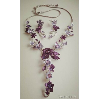 Набор  "Цветочный " - серьги  и ожерелье - сиренево-фиолетовый