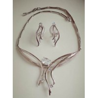 Оригинальный серебристый  набор, серьги ожерелье