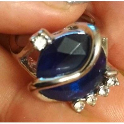 Кольцо с синим камнем, размер 18 
